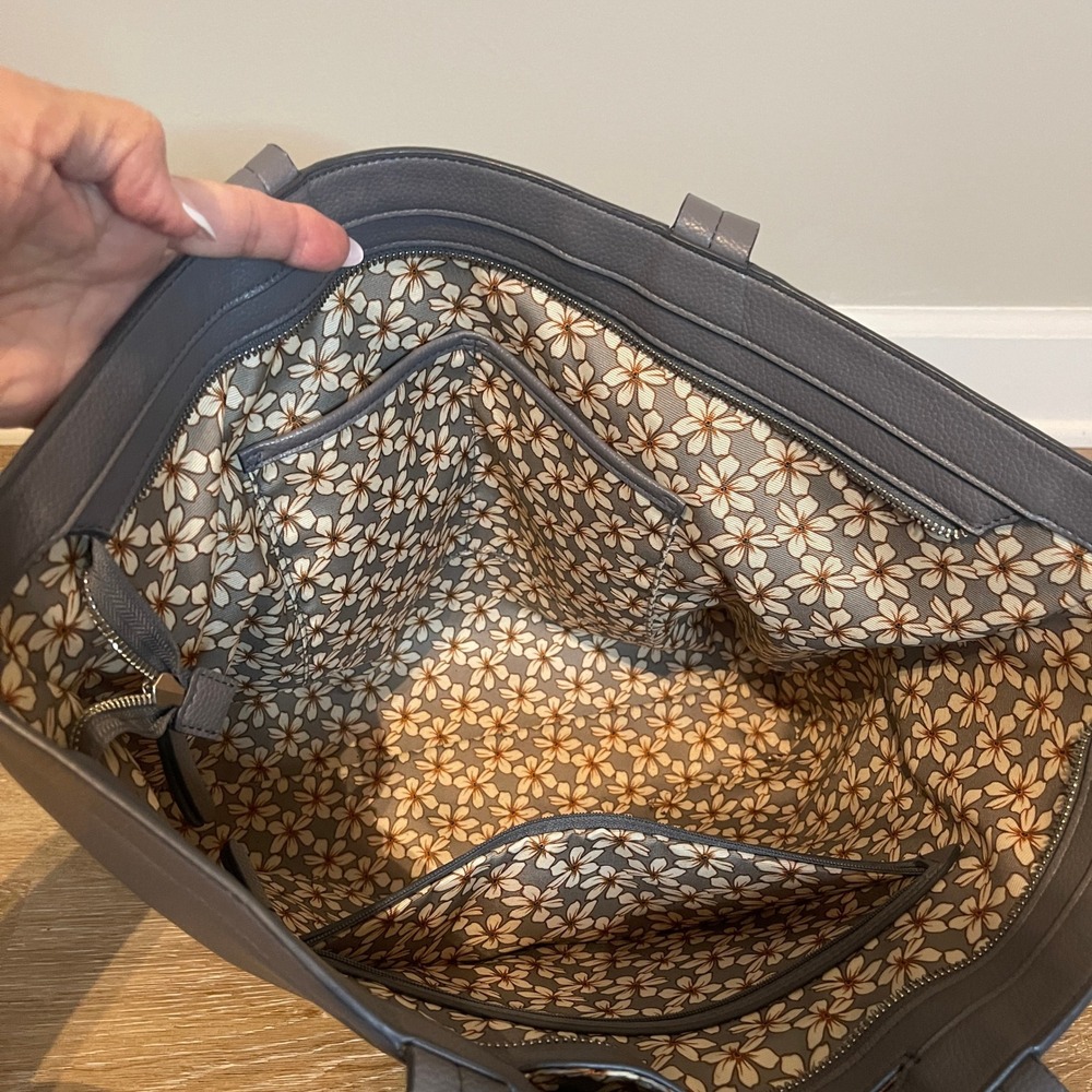 Vera Bradley East West Tote Bag Gray Floral Interior Work Travel Everyday‎ - Picture 10 of 13